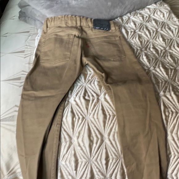 Levi’s Boys tan skinny jeans - Picture 6 of 6